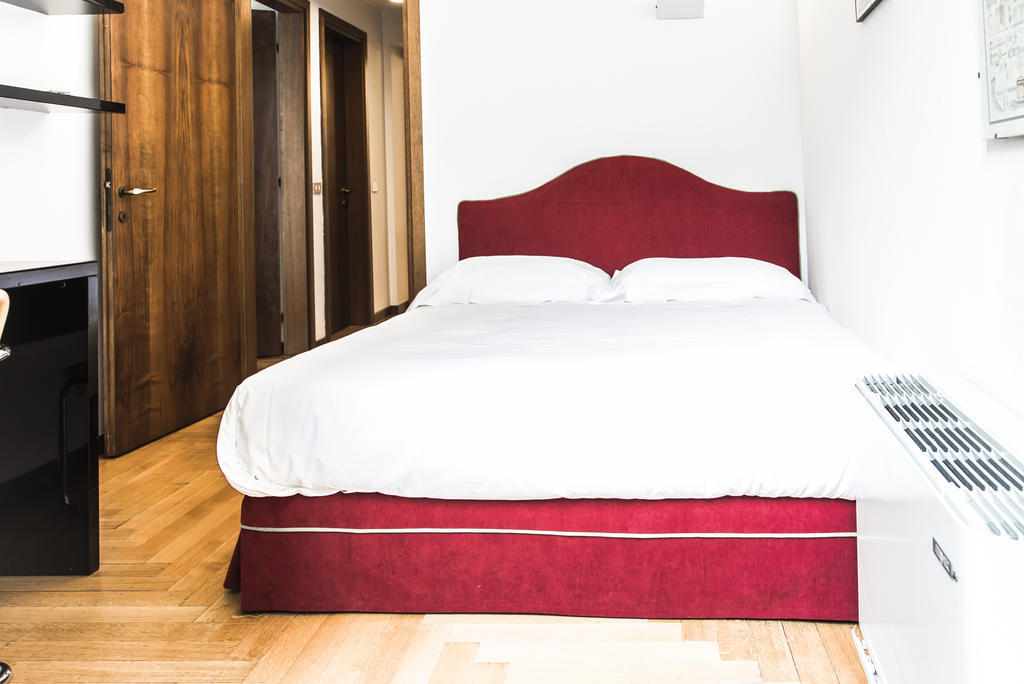 San Maurilio Apartments Milano Oda fotoğraf